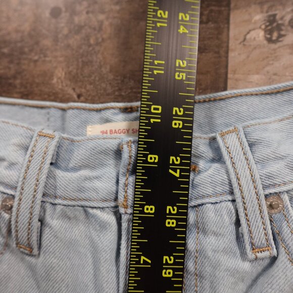 Levi’s ’94 Baggy Denim Shorts Women’s W24, 7” Inseam - Picture 4 of 12